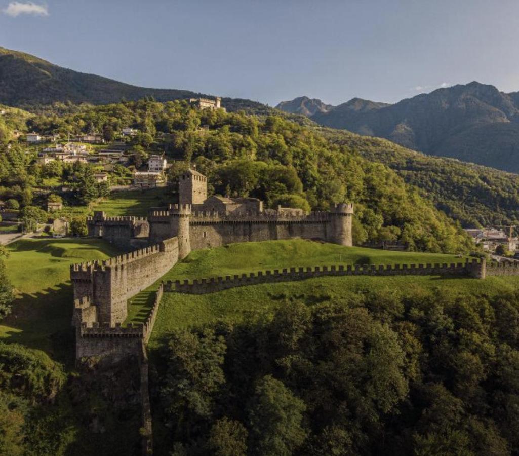 Апартаменты New Bellinzona Grazioso Nido A ☆☆☆☆☆ Экстерьер фото